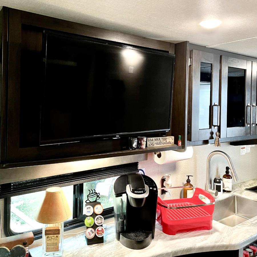 Pet Friendly Graham Home Route 66 At The Mistletoe Farm Екстер'єр фото